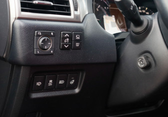 Подержанный автомобиль Lexus GX 2022 года (24 фото)