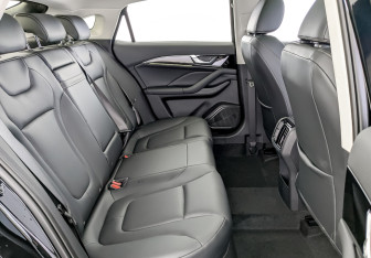 Новый FAW Bestune B70 2024 (12 фото)