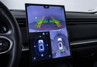 Подержанный автомобиль Jaecoo J7 2023 года (16 фото)