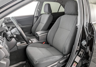 Подержанный автомобиль Toyota Camry Sedan 2016 года (20 фото)