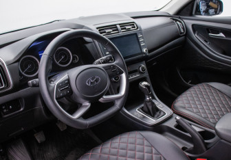 Подержанный автомобиль Hyundai Creta 2022 года (9 фото)