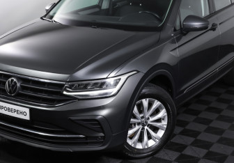 Подержанный автомобиль Volkswagen Tiguan 2021 года (22 фото)