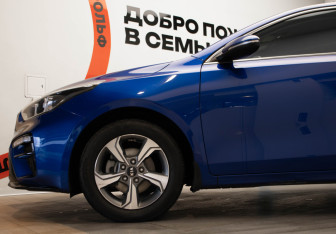 Подержанный автомобиль Kia Cerato Sedan 2021 года (36 фото)