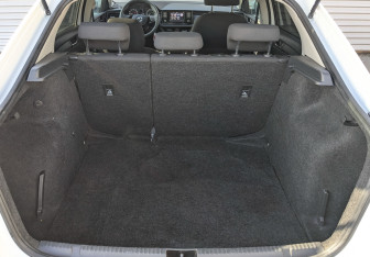 Подержанный автомобиль Skoda Rapid Liftback 2021 года (10 фото)