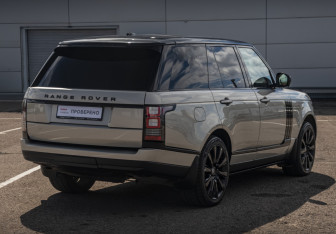 Подержанный автомобиль Land Rover Range Rover 2013 года (5 фото)