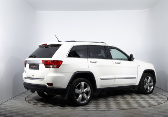 Подержанный автомобиль Jeep Grand Cherokee 2012 года (5 фото)