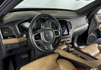 Подержанный автомобиль Volvo XC90 2018 года (22 фото)