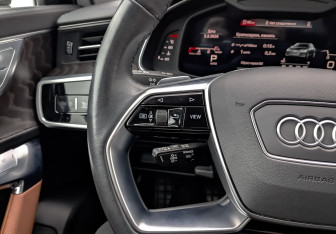 Подержанный автомобиль Audi A6 Sedan 2022 года (30 фото)
