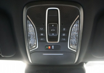 Подержанный автомобиль GAC GS8 2024 года (28 фото)