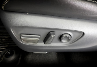 Подержанный автомобиль Toyota RAV4 2021 года (21 фото)