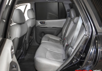 Подержанный автомобиль Hyundai Santa Fe 2010 года (10 фото)