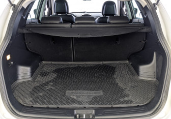 Подержанный автомобиль Hyundai ix35 2014 года (10 фото)