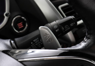 Подержанный автомобиль Mitsubishi Eclipse Cross 2018 года (15 фото)