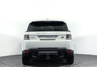 Подержанный автомобиль Land Rover Range Rover Sport 2016 года (6 фото)