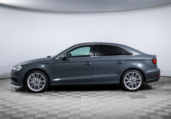 Подержанный автомобиль Audi A3 Sedan 2016 года (8 фото)