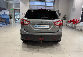 Подержанный автомобиль Suzuki SX4 Hatchback 2018 года (5 фото)