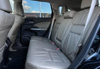 Подержанный автомобиль Honda CR-V 2014 года (10 фото)