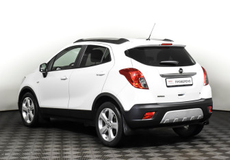 Подержанный автомобиль Opel Mokka 2013 года (6 фото)
