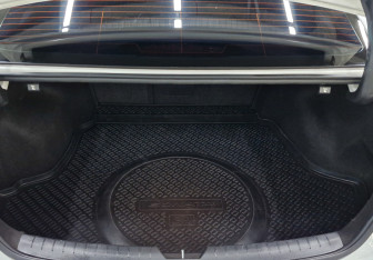 Подержанный автомобиль Hyundai Sonata 2019 года (10 фото)