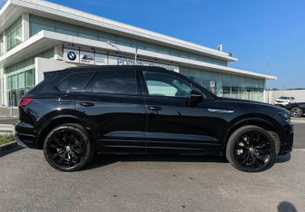 Подержанный автомобиль Volkswagen Touareg 2019 года (4 фото)