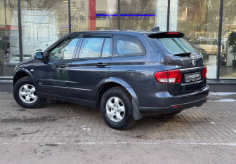 Подержанный автомобиль SsangYong Kyron 2013 года (6 фото)