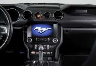 Подержанный автомобиль Ford Mustang Coupe 2017 года (13 фото)