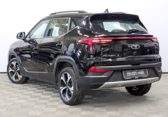 Подержанный автомобиль Москвич 3 2023 года (7 фото)