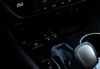 Подержанный автомобиль Lexus RX 2019 года (19 фото)