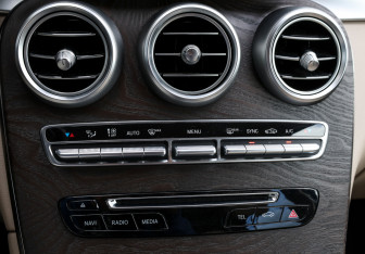 Подержанный автомобиль Mercedes-Benz GLC Coupe 2015 года (21 фото)