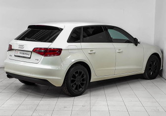 Подержанный автомобиль Audi A3 Hatchback 2013 года (4 фото)