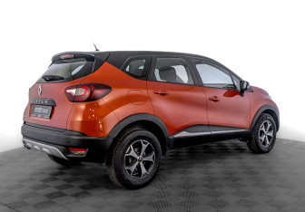 Подержанный автомобиль Renault Kaptur 2018 года (5 фото)