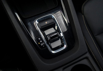 Подержанный автомобиль Skoda Octavia Liftback 2024 года (22 фото)