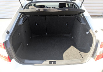 Подержанный автомобиль Skoda Octavia Liftback 2017 года (10 фото)