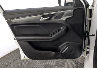 Подержанный автомобиль Haval Jolion 2022 года (19 фото)