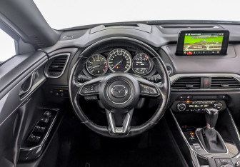 Подержанный автомобиль Mazda CX-9 2018 года (22 фото)