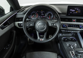 Подержанный автомобиль Audi A5 Coupe 2018 года (11 фото)