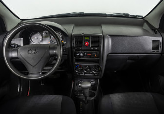 Подержанный автомобиль Hyundai Getz 2007 года (12 фото)
