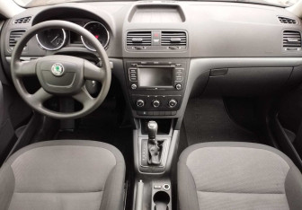 Подержанный автомобиль Skoda Yeti 2013 года (9 фото)