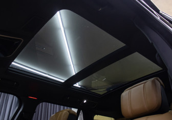 Подержанный автомобиль Land Rover Range Rover 2020 года (23 фото)