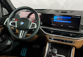 Подержанный автомобиль BMW X5 M 2024 года (7 фото)