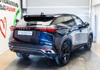 Подержанный автомобиль Omoda C5 2023 года (4 фото)