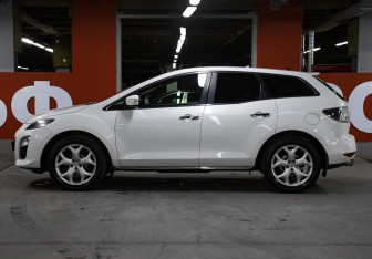 Подержанный автомобиль Mazda CX-7 2011 года (8 фото)