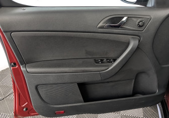 Подержанный автомобиль Skoda Yeti 2016 года (15 фото)