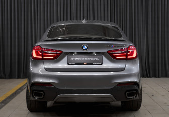 Подержанный автомобиль BMW X6 2014 года (5 фото)