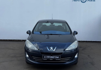 Подержанный автомобиль Peugeot 408 2014 года (2 фото)