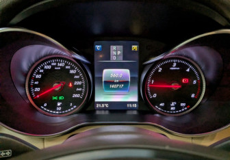 Подержанный автомобиль Mercedes-Benz GLC Coupe 2017 года (20 фото)