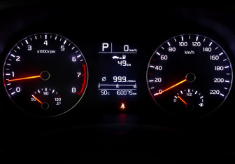 Подержанный автомобиль Kia Rio Hatchback 2021 года (13 фото)