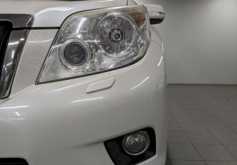 Подержанный автомобиль Toyota Land Cruiser Prado 2012 года (18 фото)