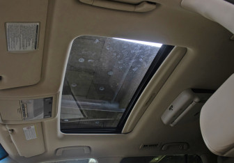 Подержанный автомобиль Lexus LX 2009 года (25 фото)