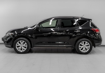 Подержанный автомобиль Nissan Murano Suv 2014 года (8 фото)